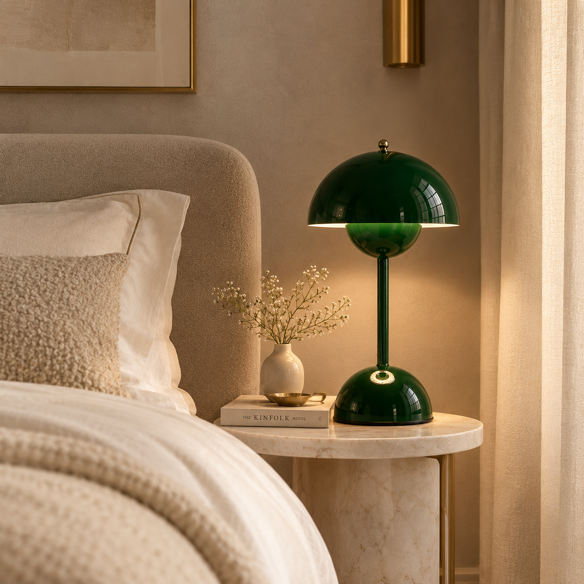 Lampe de chevet sans fil en métal FIORA en situation — vue 4