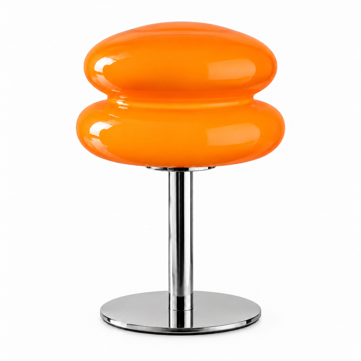 Lampe de chevet sans fil en métal TILDA, vue de face sur fond uni